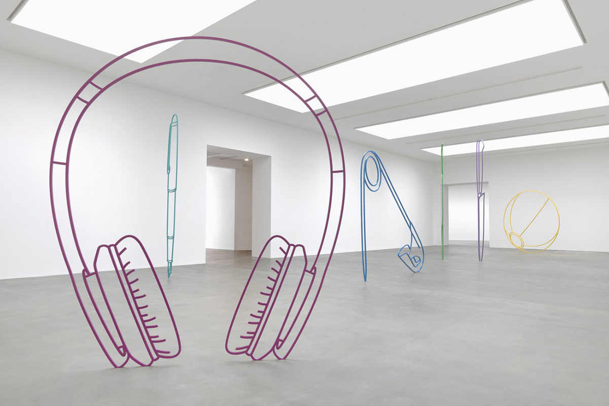 Take a Look at Michael Craig-Martin’s Latest and Illusionary Exhibition